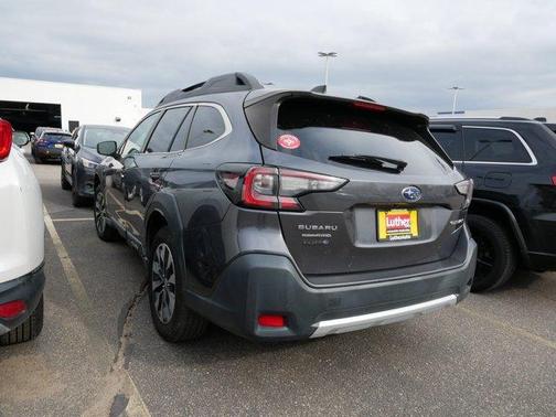 Magnetite Gray Metallic 2023 Subaru Outback Limited
