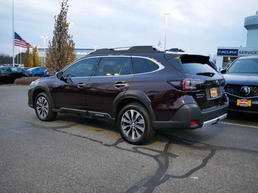 2025 Subaru Outback Touring