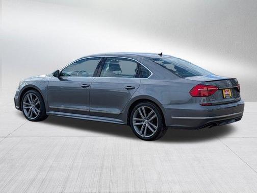 2016 Volkswagen Passat 1.8T R-Line w/ Comfort