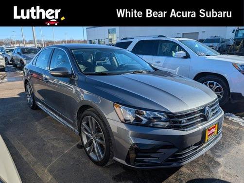 2016 Volkswagen Passat 1.8T R-Line w/ Comfort