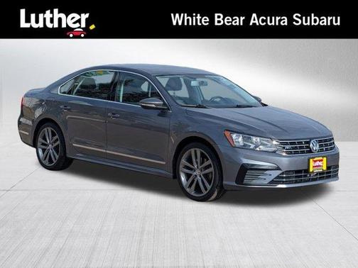 2016 Volkswagen Passat 1.8T R-Line w/ Comfort