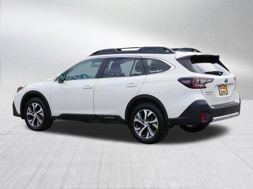 Crystal White Pearl 2020 Subaru Outback Limited