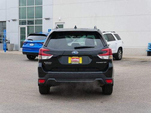 Crystal Black Silica 2019 Subaru Forester Premium