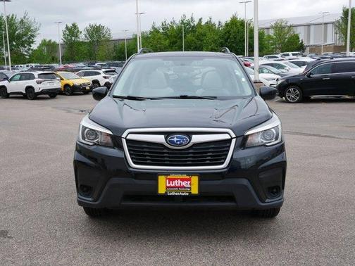 Crystal Black Silica 2019 Subaru Forester Premium