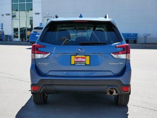 Horizon Blue Pearl 2023 Subaru Forester Premium