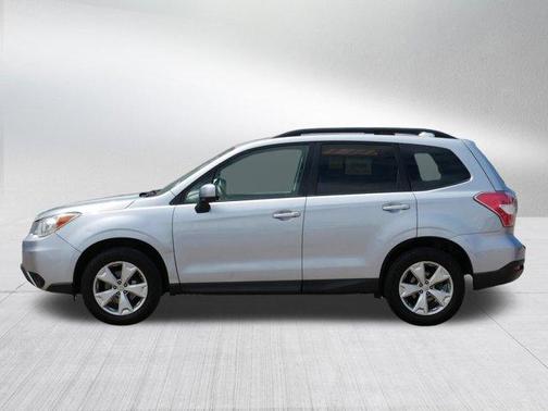 Ice Silver Metallic 2016 Subaru Forester 2.5i Premium