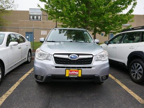 Ice Silver Metallic 2016 Subaru Forester 2.5i Premium