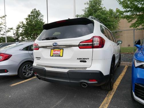 2022 Subaru Ascent Onyx Edition