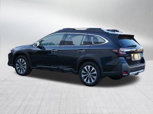 2023 Subaru Outback Touring