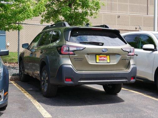 Autumn Green Metallic 2025 Subaru Outback Onyx Edition