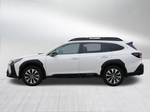 Crystal White Pearl 2024 Subaru Outback Limited