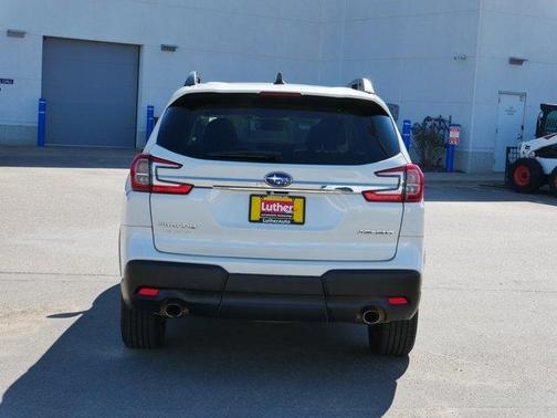 Crystal White Pearl 2023 Subaru Ascent Premium 8-Passenger