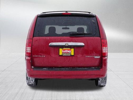 2009 Chrysler Town & Country Touring