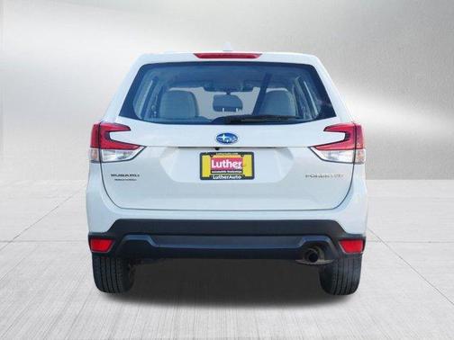 2022 Subaru Forester Base (CVT)