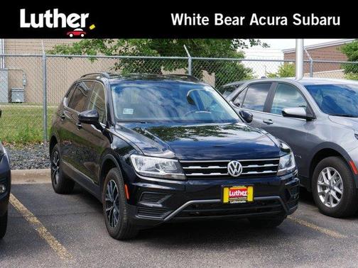 Deep Black Pearl Effect 2021 Volkswagen Tiguan 2.0T SE