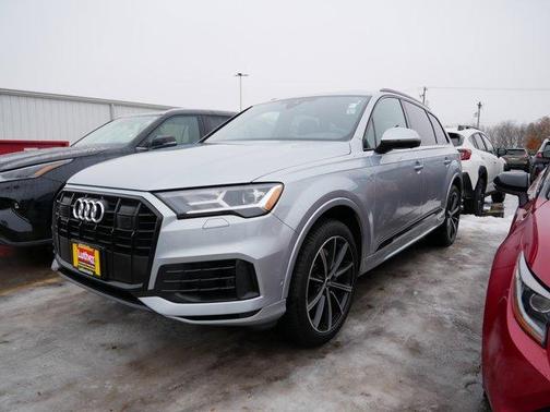 2023 Audi Q7 55 Premium Plus
