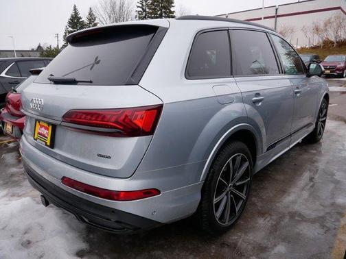 2023 Audi Q7 55 Premium Plus