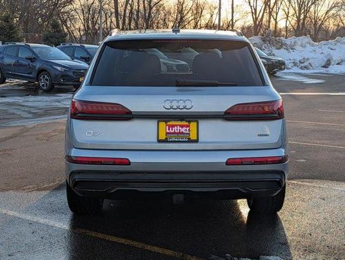 2023 Audi Q7 55 Premium Plus