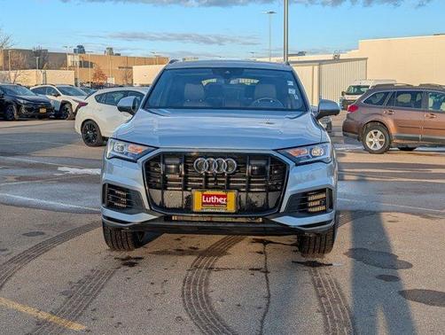 2023 Audi Q7 55 Premium Plus