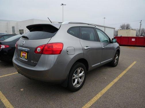 2011 Nissan Rogue SV