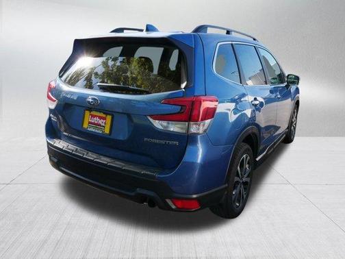 Horizon Blue Pearl 2021 Subaru Forester Limited