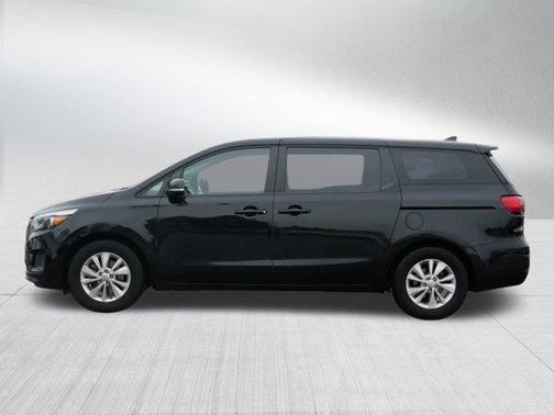 2016 Kia Sedona L