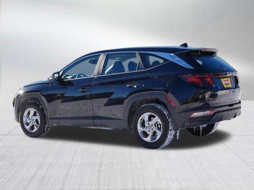 2023 Hyundai TUCSON SE