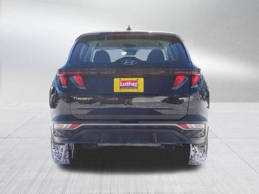 2023 Hyundai TUCSON SE