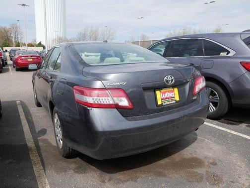 2010 Toyota Camry LE