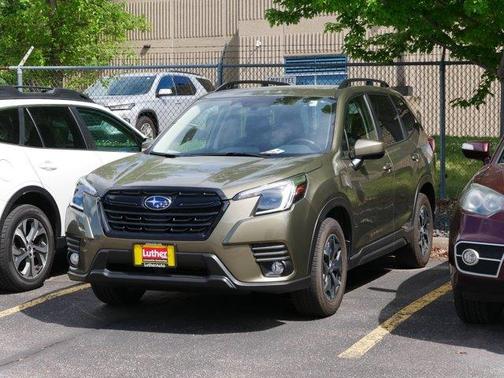 Autumn Green Metallic 2023 Subaru Forester Premium