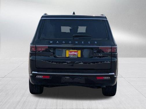 2025 Jeep Wagoneer Base