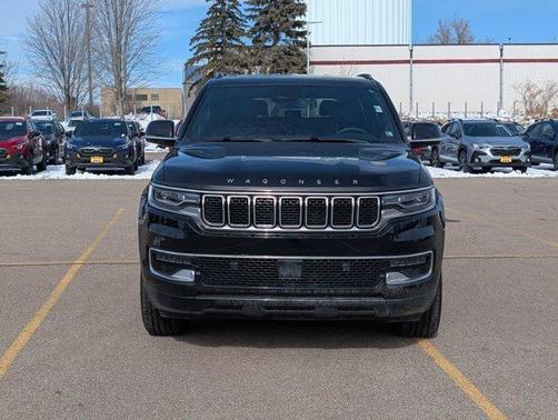 2025 Jeep Wagoneer Base