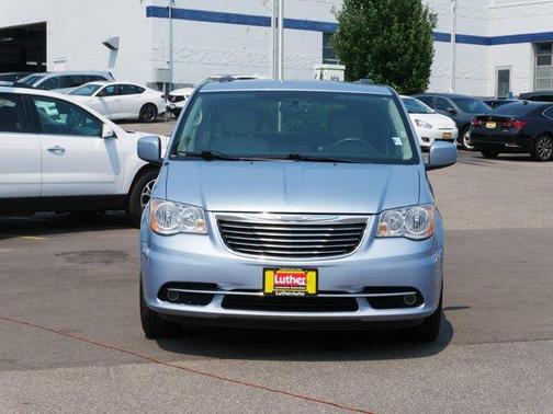 2013 Chrysler Town & Country Touring