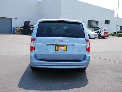 2013 Chrysler Town & Country Touring