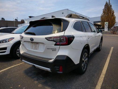 2022 Subaru Outback Limited XT