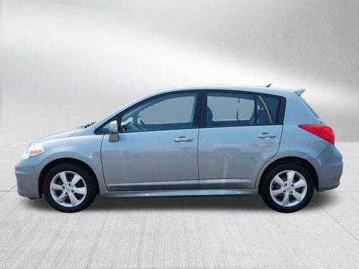 2010 Nissan Versa 1.8 SL