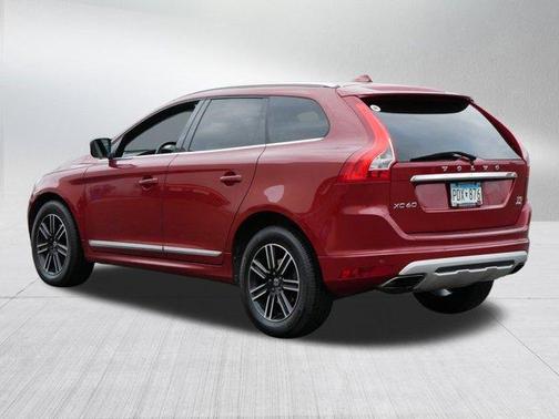 2017 Volvo XC60 T5 Dynamic