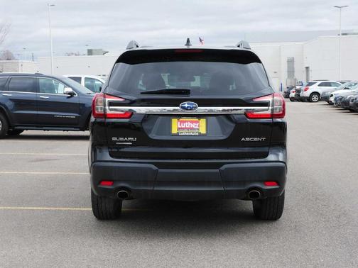2023 Subaru Ascent Premium 8-Passenger