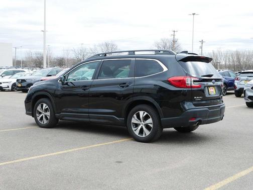 2023 Subaru Ascent Premium 8-Passenger