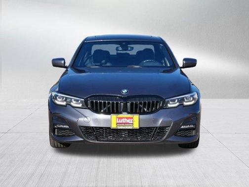 2019 BMW 330 i xDrive