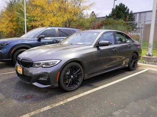 2019 BMW 330 i xDrive