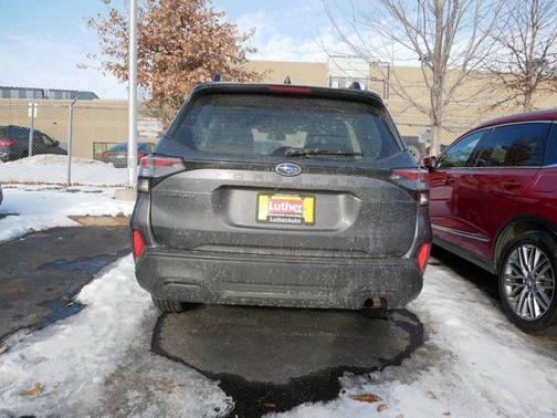 2025 Subaru Forester Base