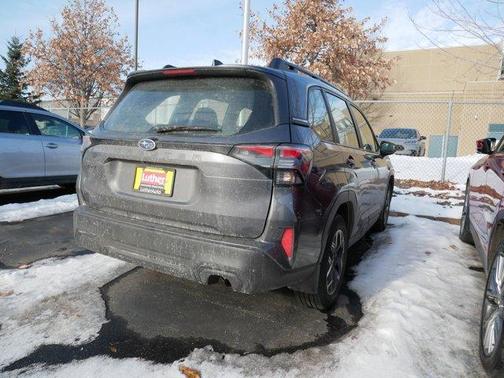 2025 Subaru Forester Base