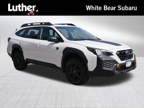 Crystal White Pearl 2025 Subaru Outback Wilderness