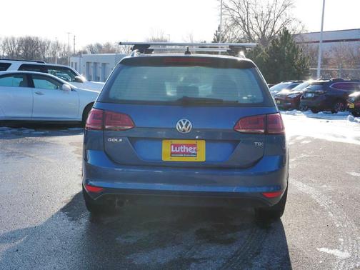 2015 Volkswagen Golf SportWagen SE