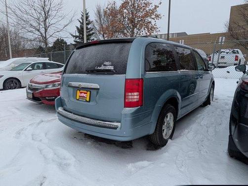 2008 Chrysler Town & Country Touring