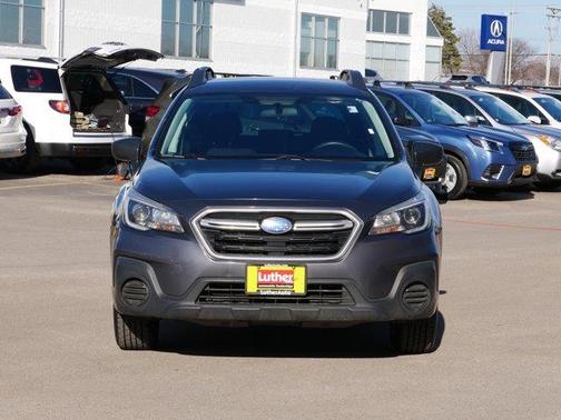 Magnetite Gray Metallic 2018 Subaru Outback 2.5i