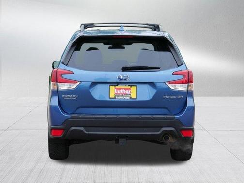 Horizon Blue Pearl 2022 Subaru Forester Limited