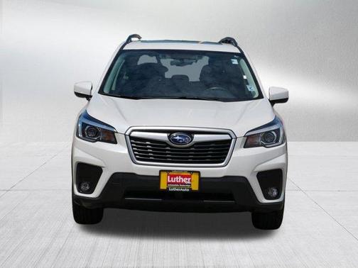 Crystal White Pearl 2019 Subaru Forester Premium