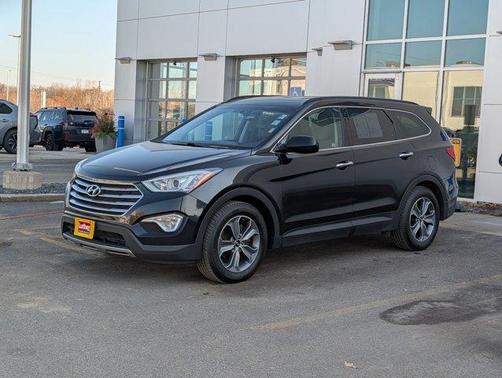 2016 Hyundai SANTA FE SE